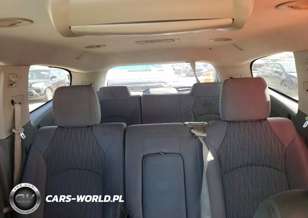2015 Chevrolet Traverse Ls VIN:1GNKRFEDXFJ344748 - 10