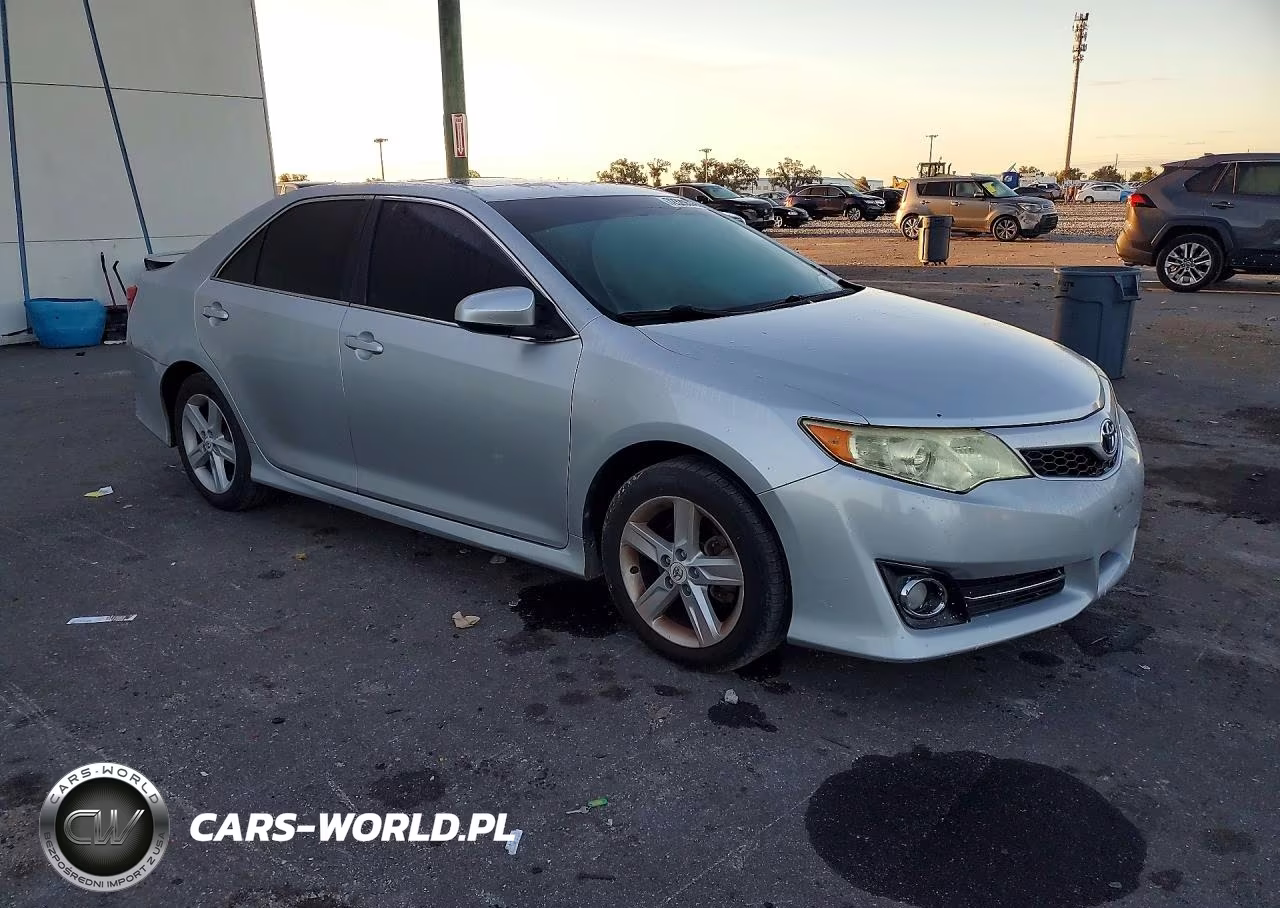 2012 Toyota Camry Se VIN:4T1BF1FK6CU145977 - 4