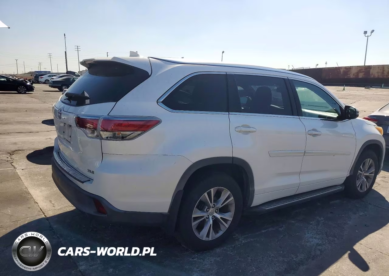 2014 Toyota Highlander Xle VIN:5TDKKRFH7ES034428 - 3