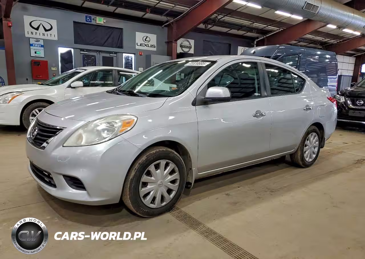 2013 Nissan Versa S