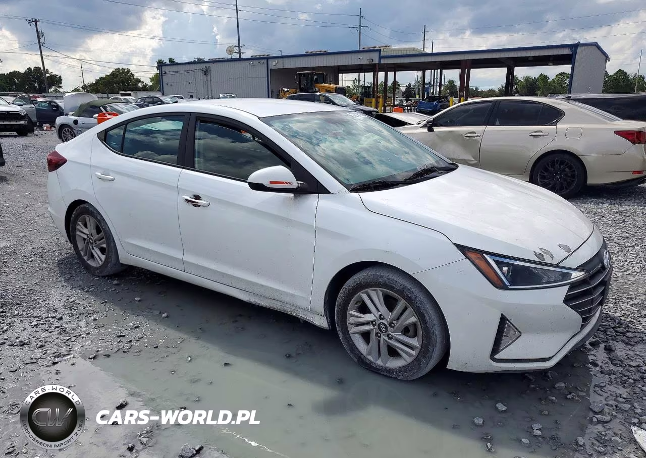 2020 Hyundai Elantra Sel VIN:5NPD84LF4LH577820 - 4