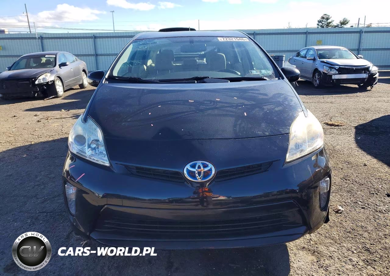 2014 Toyota Prius Four VIN:JTDKN3DU6E0388948 - 5
