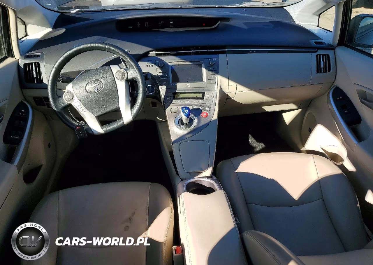 2014 Toyota Prius Four VIN:JTDKN3DU6E0388948 - 8