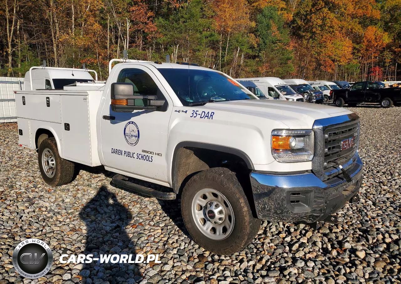 2017 GMC Sierra 2500 Utility - Service Truck VIN:1GT02REG6HZ236387 - 4
