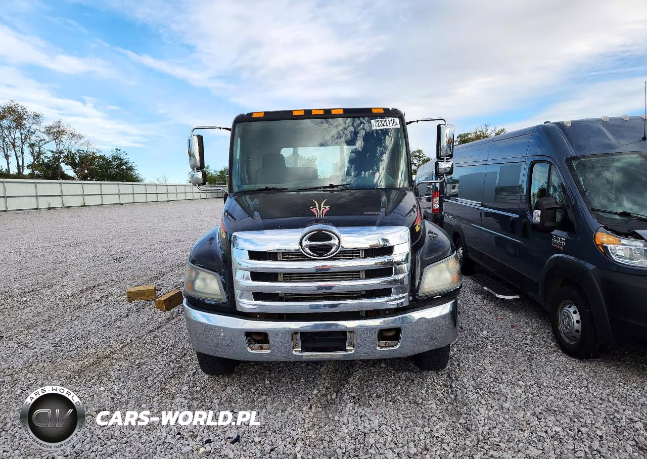 2015 Hino 258-268 - Box Truck VIN:5PVNJ8JN5F4S51772 - 5