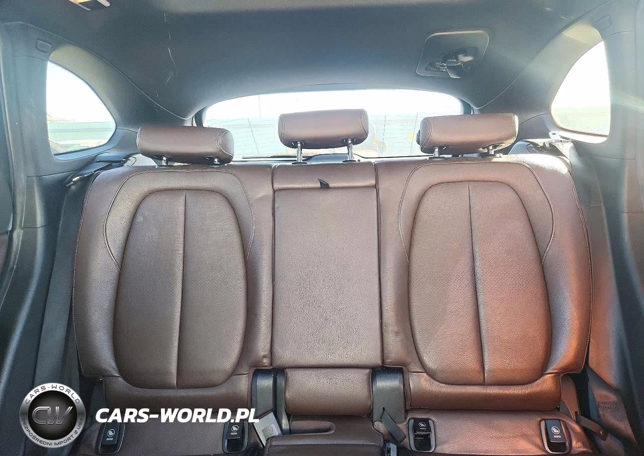 2016 BMW X1 xDrive28I VIN:WBXHT3C38GP880306 - 10