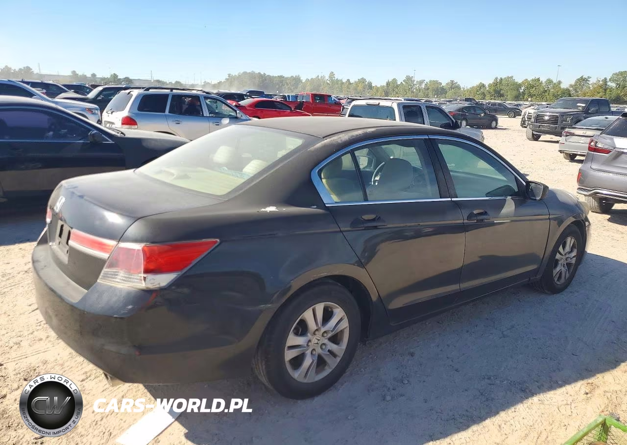 2011 Honda Accord Lxp VIN:1HGCP2F44BA124706 - 3