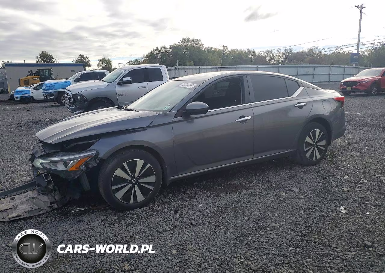 2022 Nissan Altima Sv