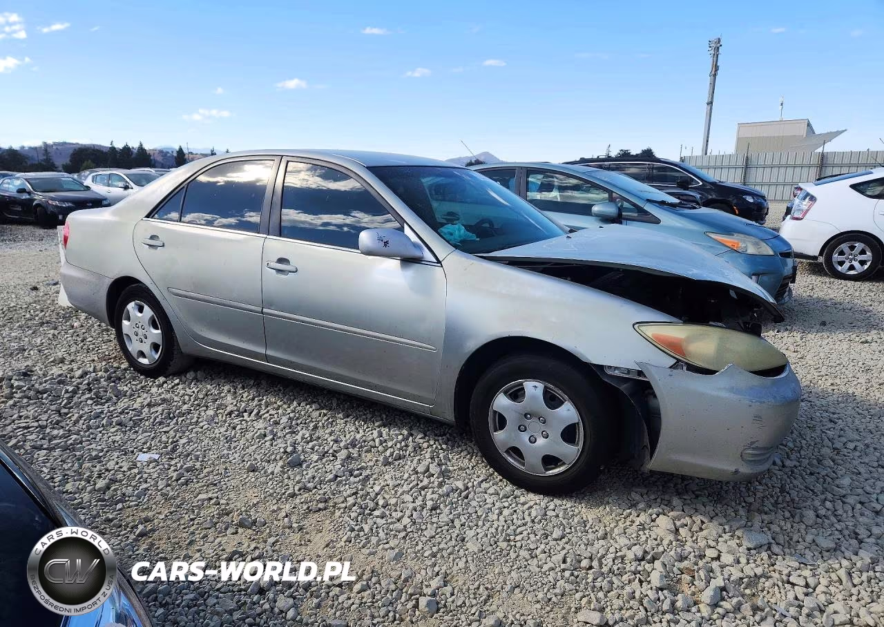 2002 Toyota Camry Le VIN:4T1BE32K92U109591 - 4