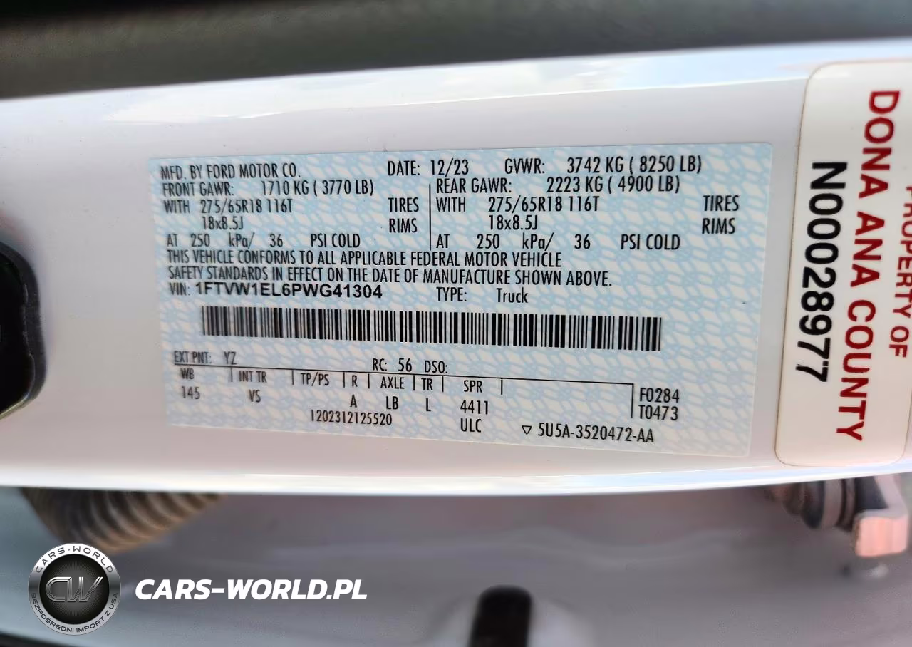 2023 Ford F150 Lightning Pro VIN:1FTVW1EL6PWG41304 - 12