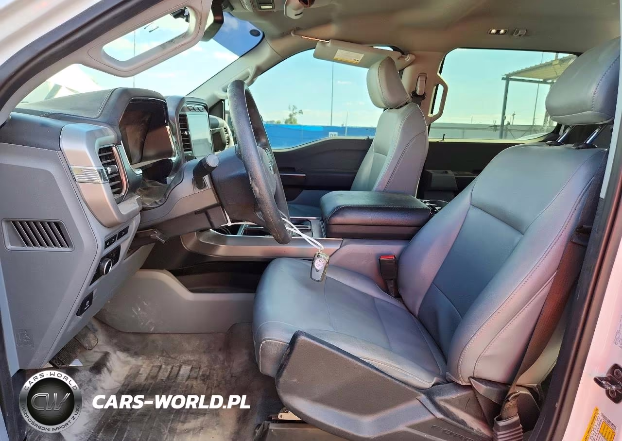 2023 Ford F150 Lightning Pro VIN:1FTVW1EL6PWG41304 - 7