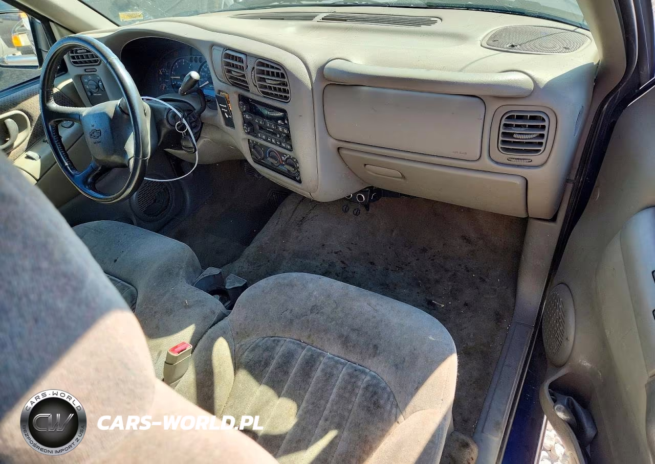 2002 Chevrolet S Truck S10 VIN:1GCCS19WX28258681 - 8