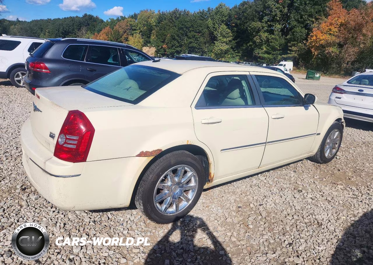 2009 Chrysler 300 Touring VIN:2C3KA53V99H618005 - 3