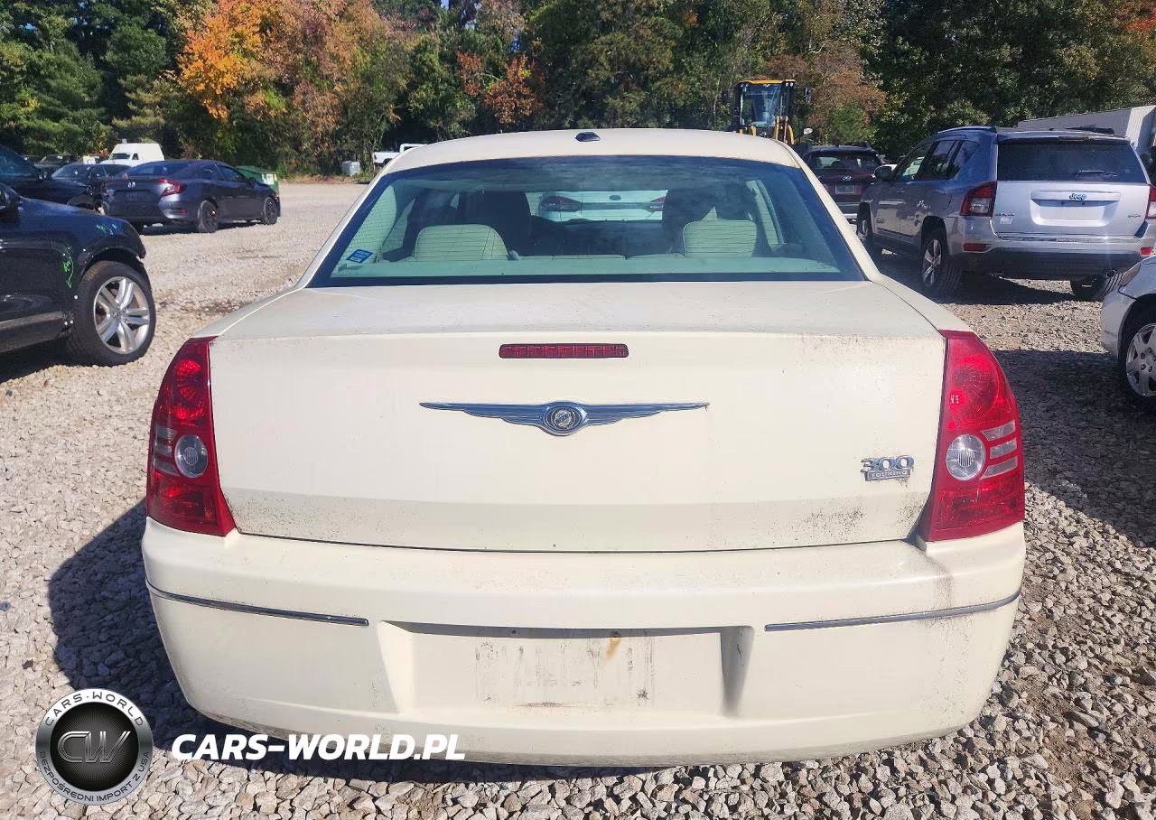 2009 Chrysler 300 Touring VIN:2C3KA53V99H618005 - 6