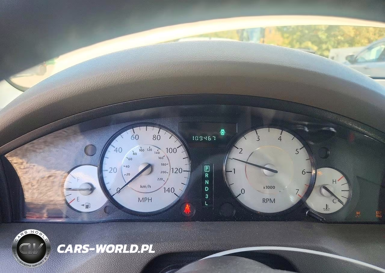 2009 Chrysler 300 Touring VIN:2C3KA53V99H618005 - 9