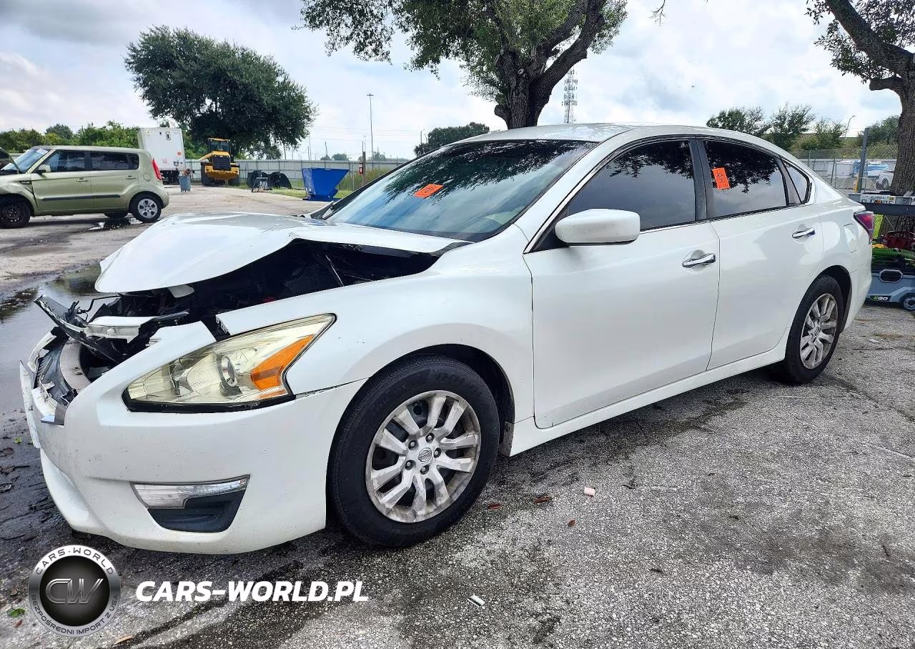2015 Nissan Altima 2.5 S – zdjęcie 1 z 12