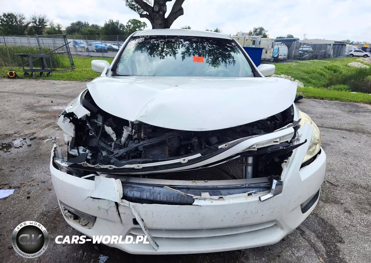 2015 Nissan Altima 2.5 S VIN:1N4AL3AP1FN369962 - 5