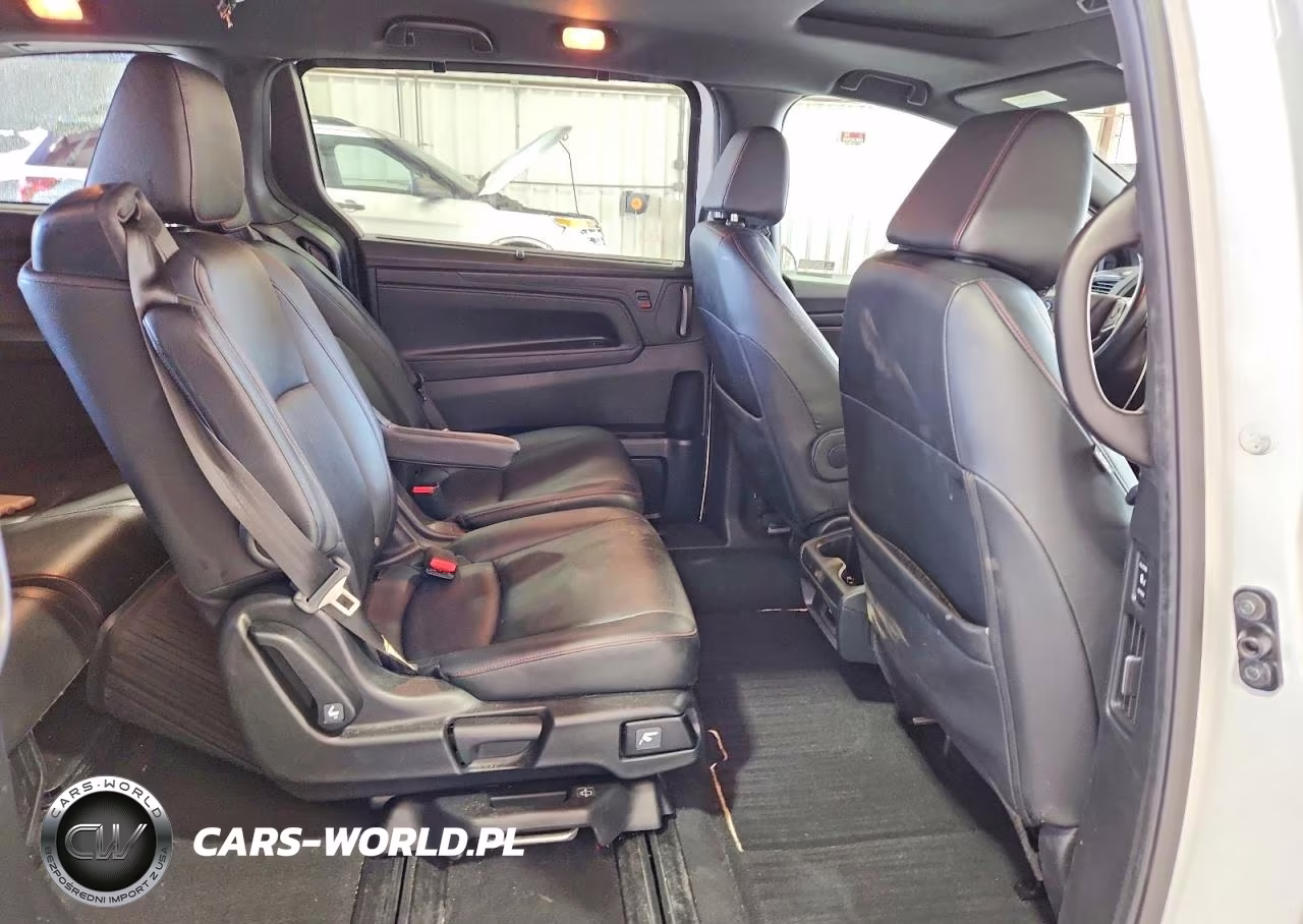 2023 Honda Odyssey Sport-L VIN:5FNRL6H74PB061513 - 11