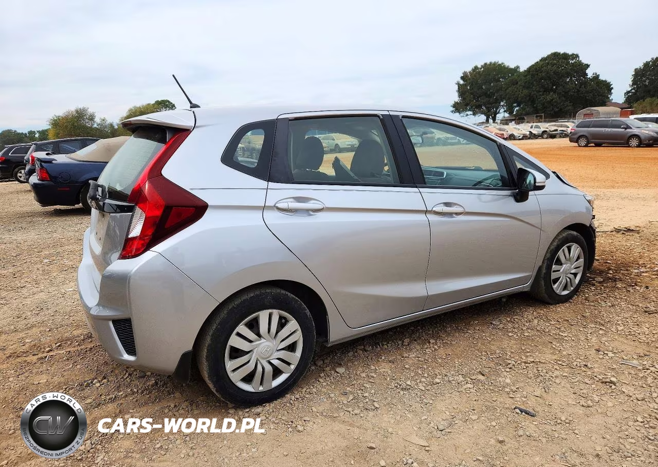 2016 Honda Fit Lx VIN:JHMGK5H52GS008622 - 3