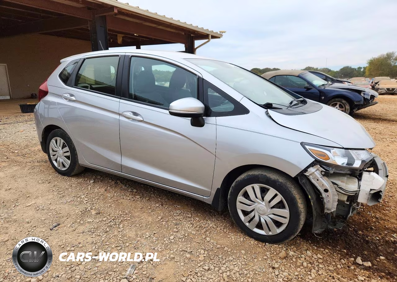 2016 Honda Fit Lx VIN:JHMGK5H52GS008622 - 4