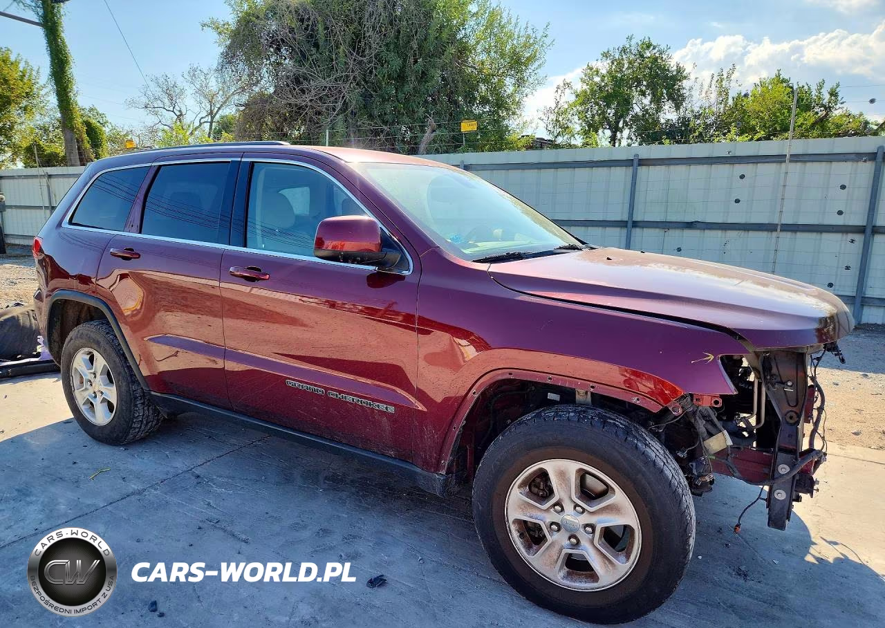2017 Jeep Grand Cherokee Laredo VIN:1C4RJEAG9HC712613 - 4