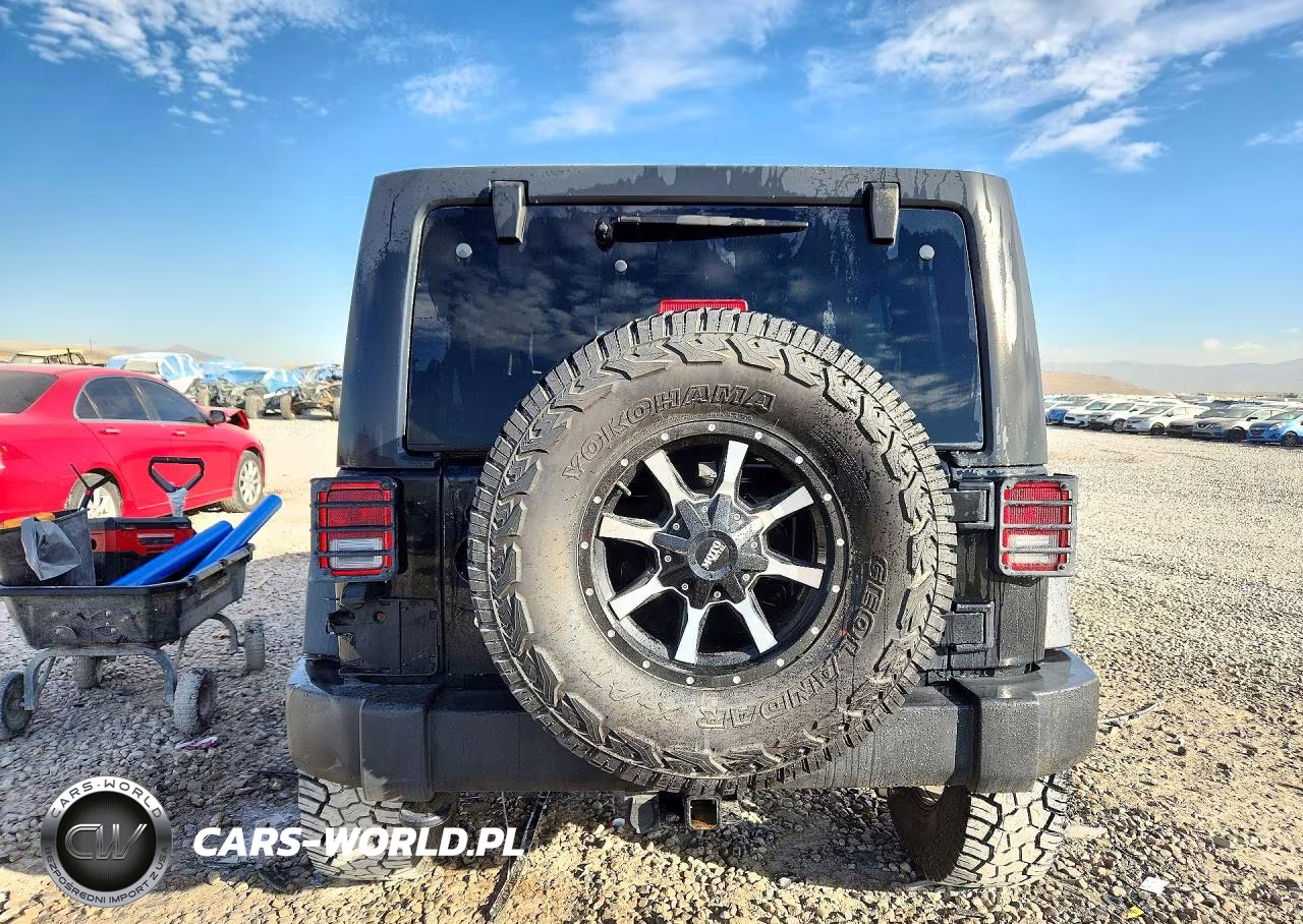 2017 Jeep Wrangler Unlimited Sport VIN:1C4BJWDG2HL574237 - 6
