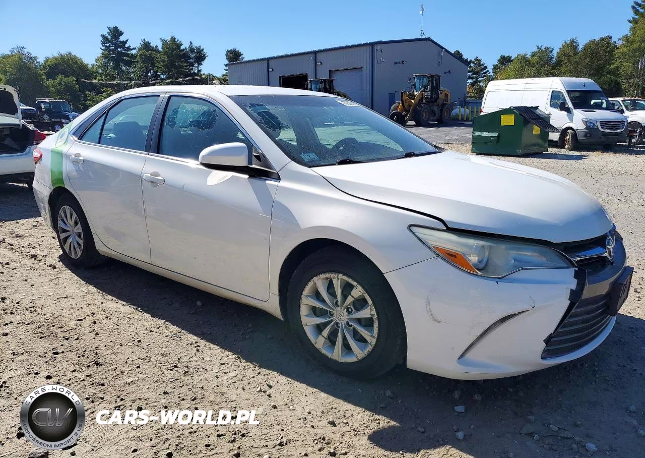 2016 Toyota Camry Hybrid Le VIN:4T1BD1FK6GU188064 - 4