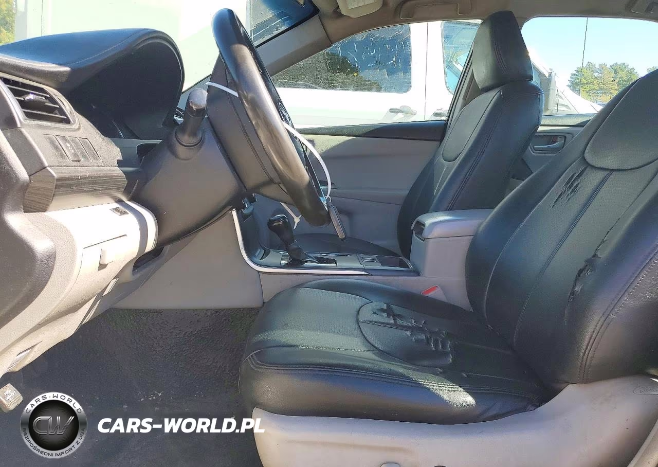 2016 Toyota Camry Hybrid Le VIN:4T1BD1FK6GU188064 - 7