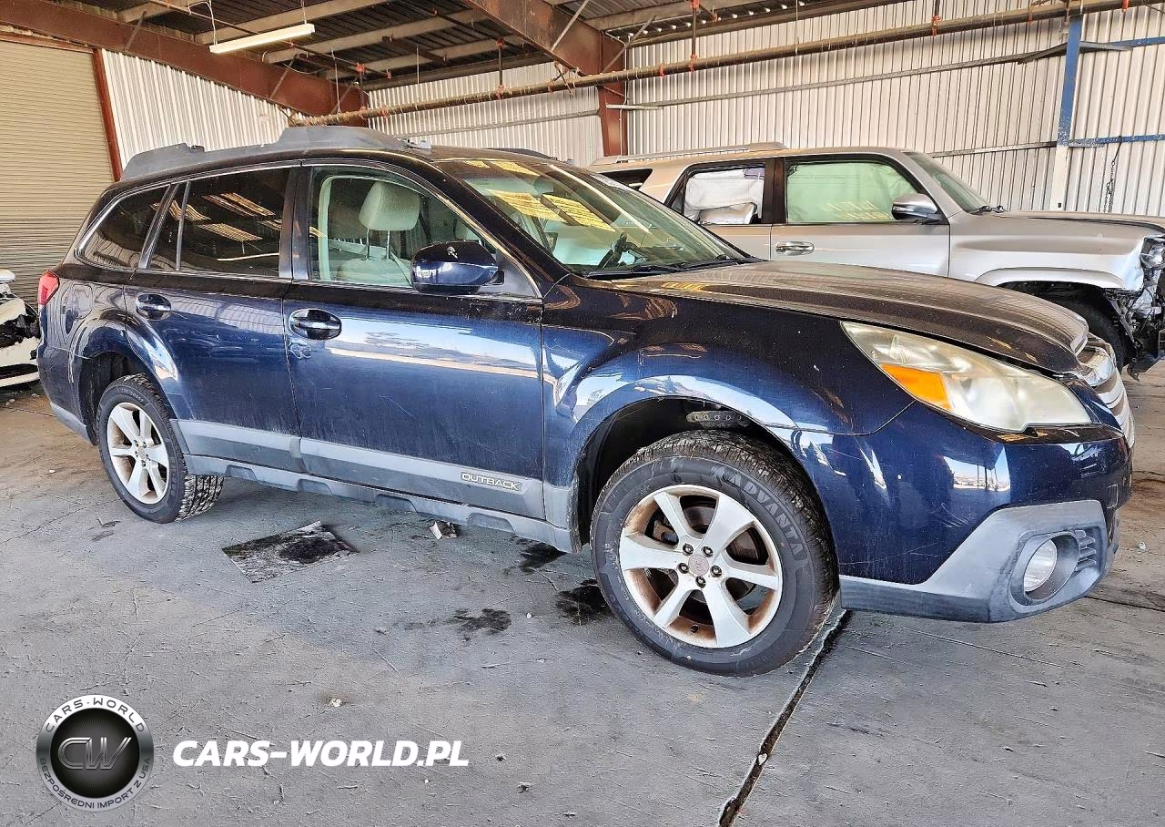 2013 Subaru Outback 2.5I Premium VIN:4S4BRBCC8D3312289 - 4
