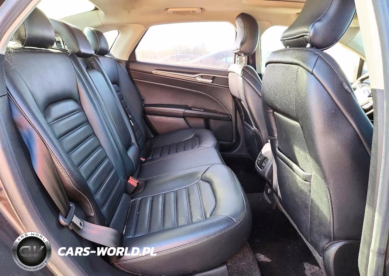 2017 Ford Fusion Se VIN:3FA6P0HD7HR128055 - 10