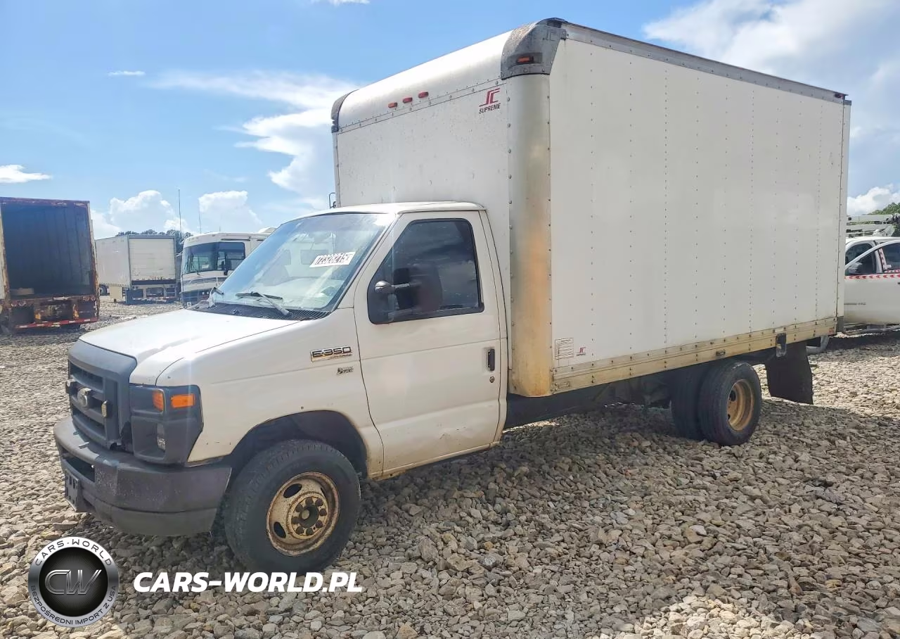 2013 Ford E350 Box Truck