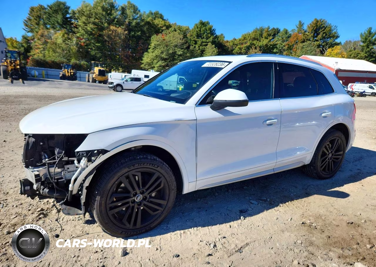2018 Audi Q5 Prestige VIN:WA1CNAFY7J2199940 - 1