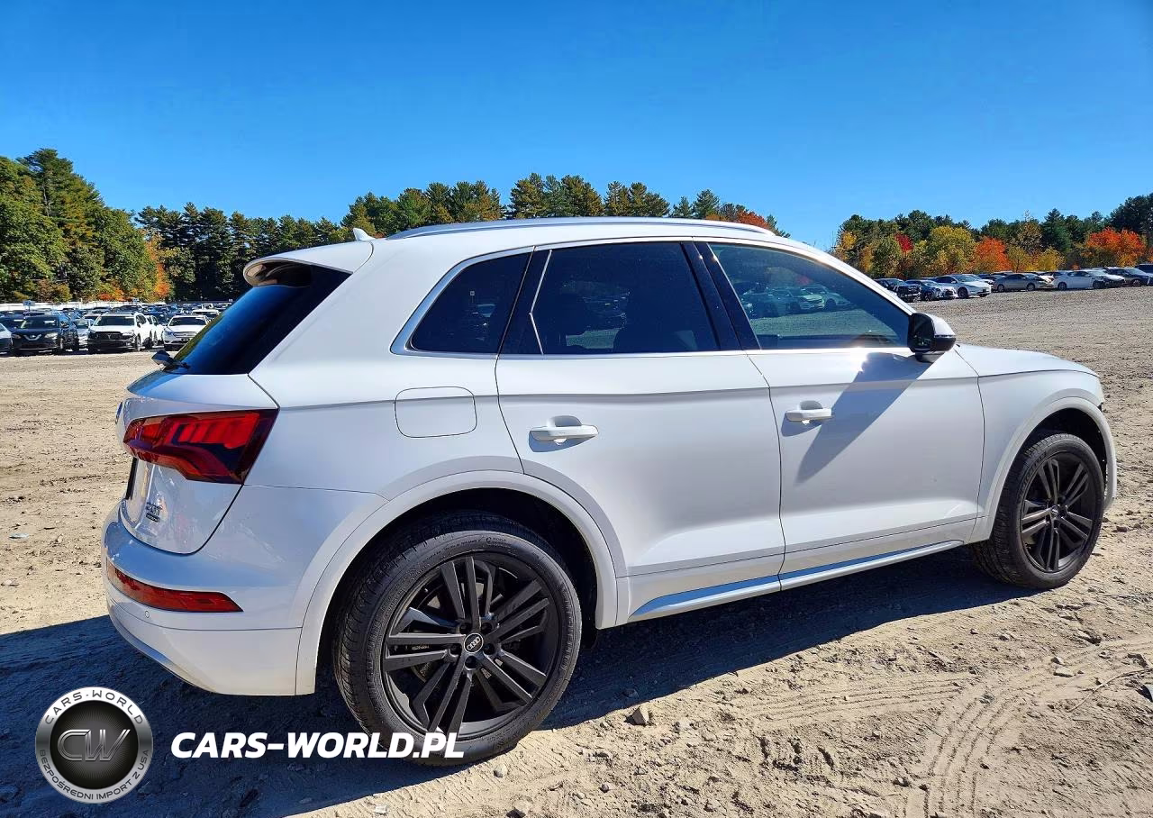2018 Audi Q5 Prestige VIN:WA1CNAFY7J2199940 - 3