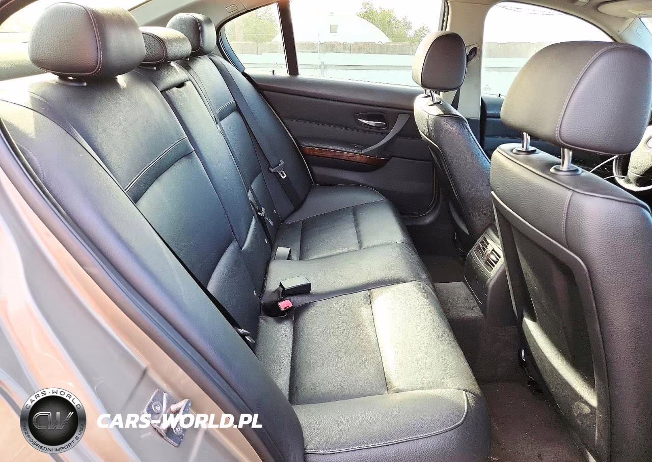 2011 BMW 328 Xi VIN:WBAPK7C51BA971897 - 10