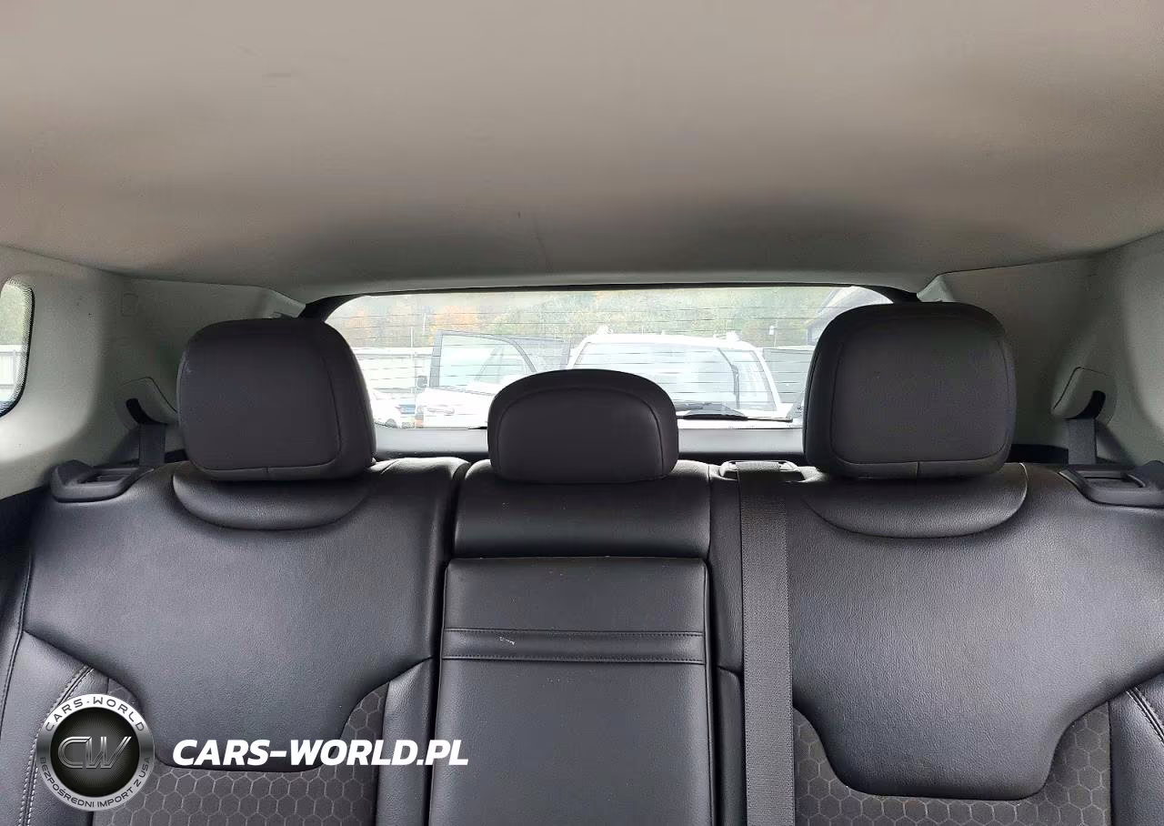 2018 Jeep Compass Latitude VIN:3C4NJDBB1JT470583 - 10