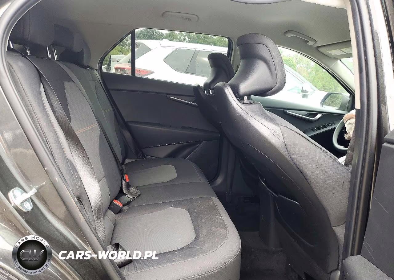 2026 Kia Niro Lx VIN:KNDCP3LE7T5325432 - 11