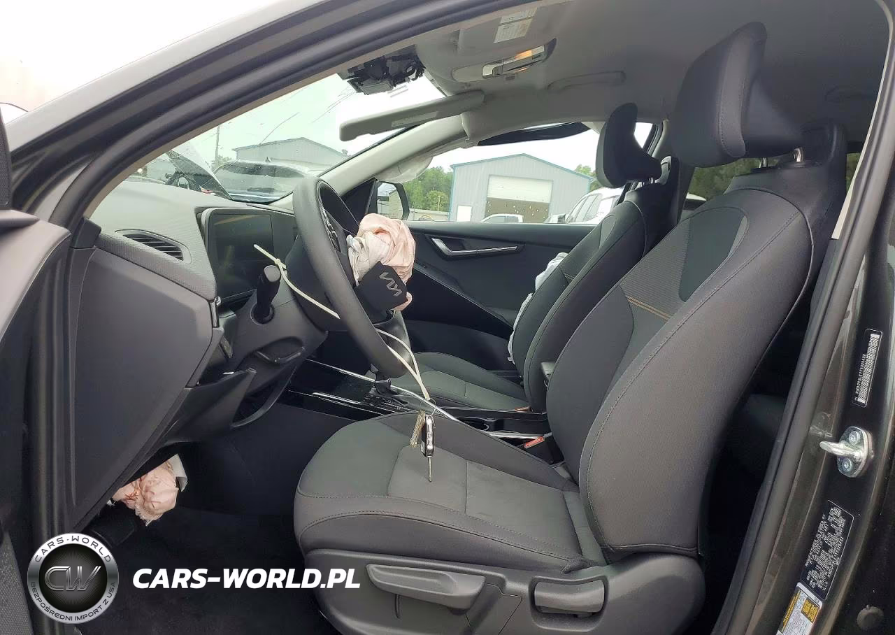 2026 Kia Niro Lx VIN:KNDCP3LE7T5325432 - 7