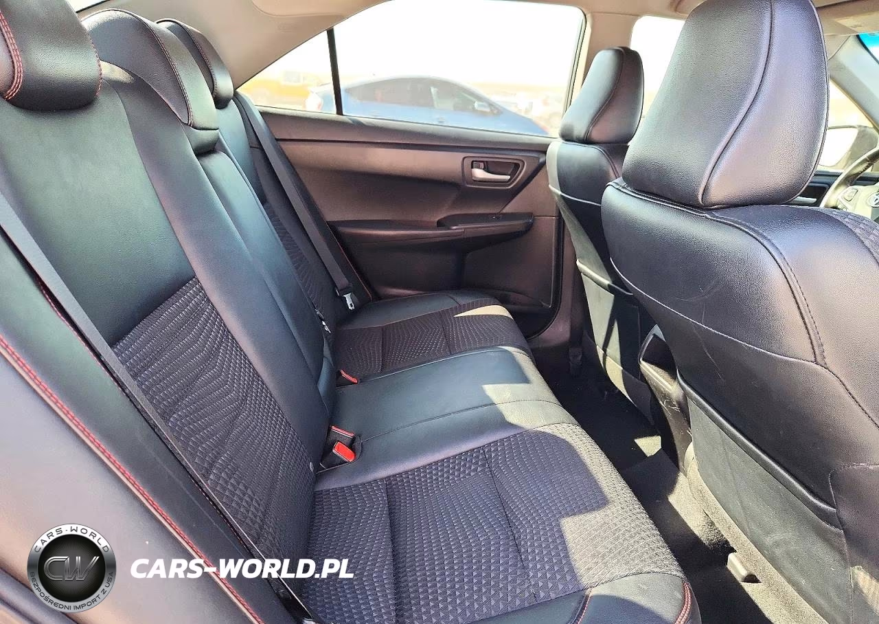 2015 Toyota Camry Se VIN:4T1BF1FK1FU112065 - 10