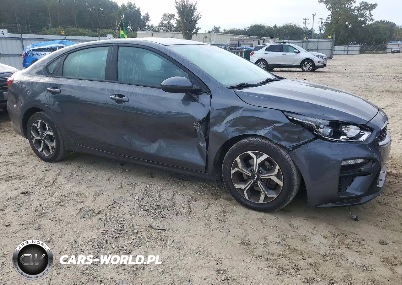 2021 Kia Forte Lxs VIN:3KPF24AD1ME387944 - 4