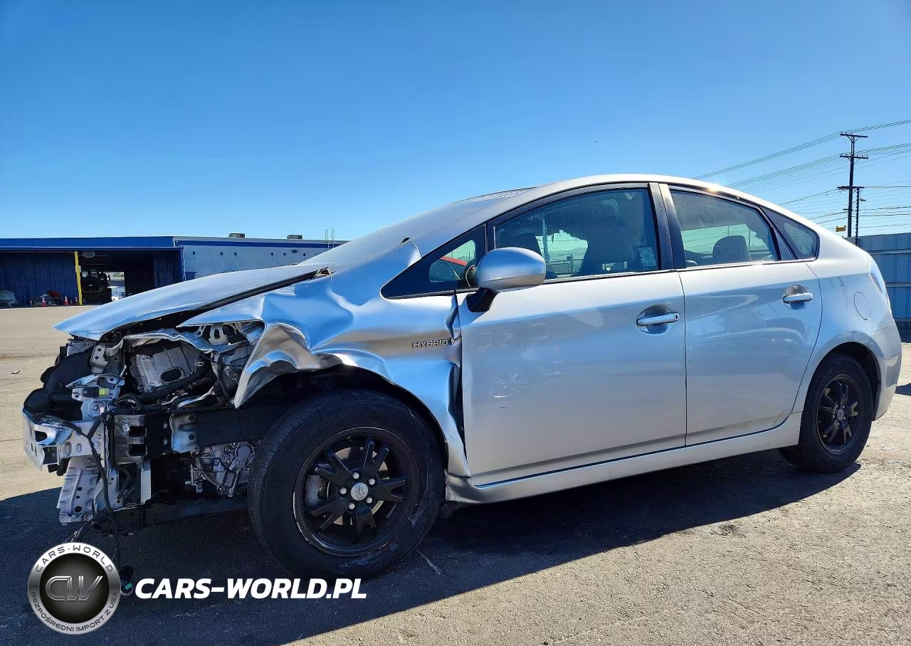 2014 Toyota Prius Four – zdjęcie 1 z 13