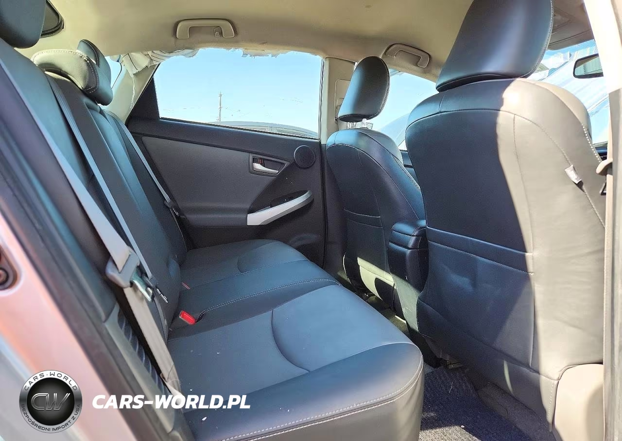 2014 Toyota Prius Four VIN:JTDKN3DU7E0359569 - 10