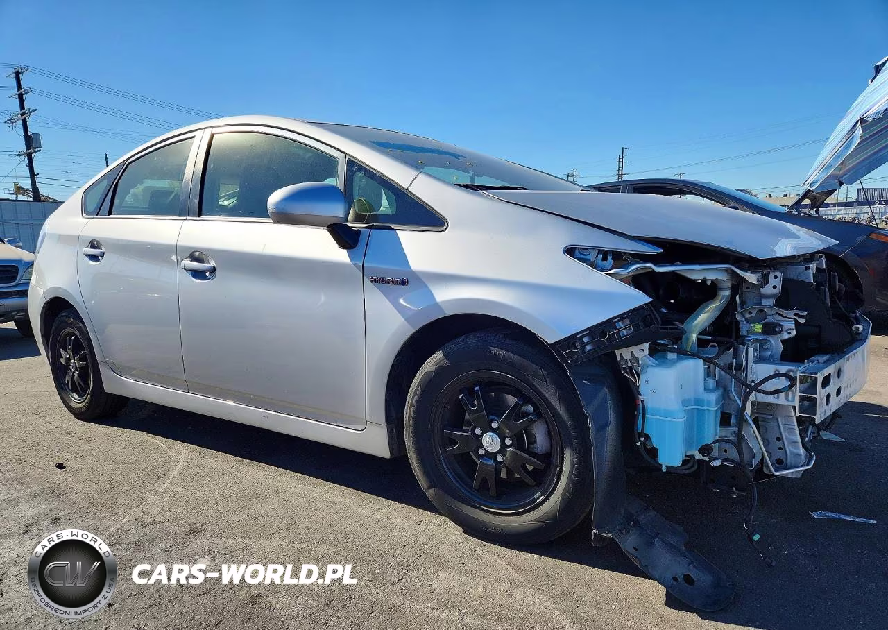 2014 Toyota Prius Four VIN:JTDKN3DU7E0359569 - 4