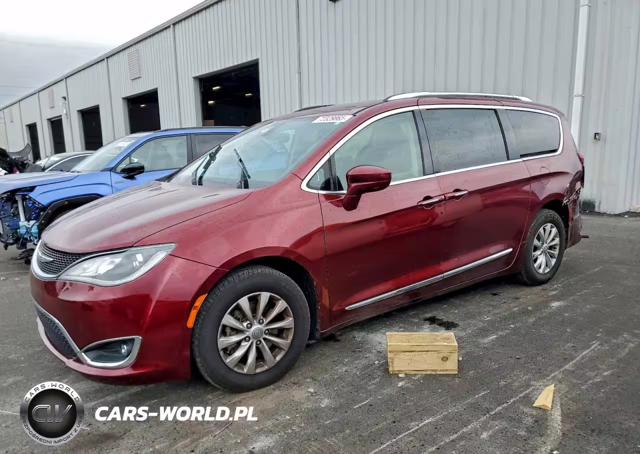 2018 Chrysler Pacifica Touring L
