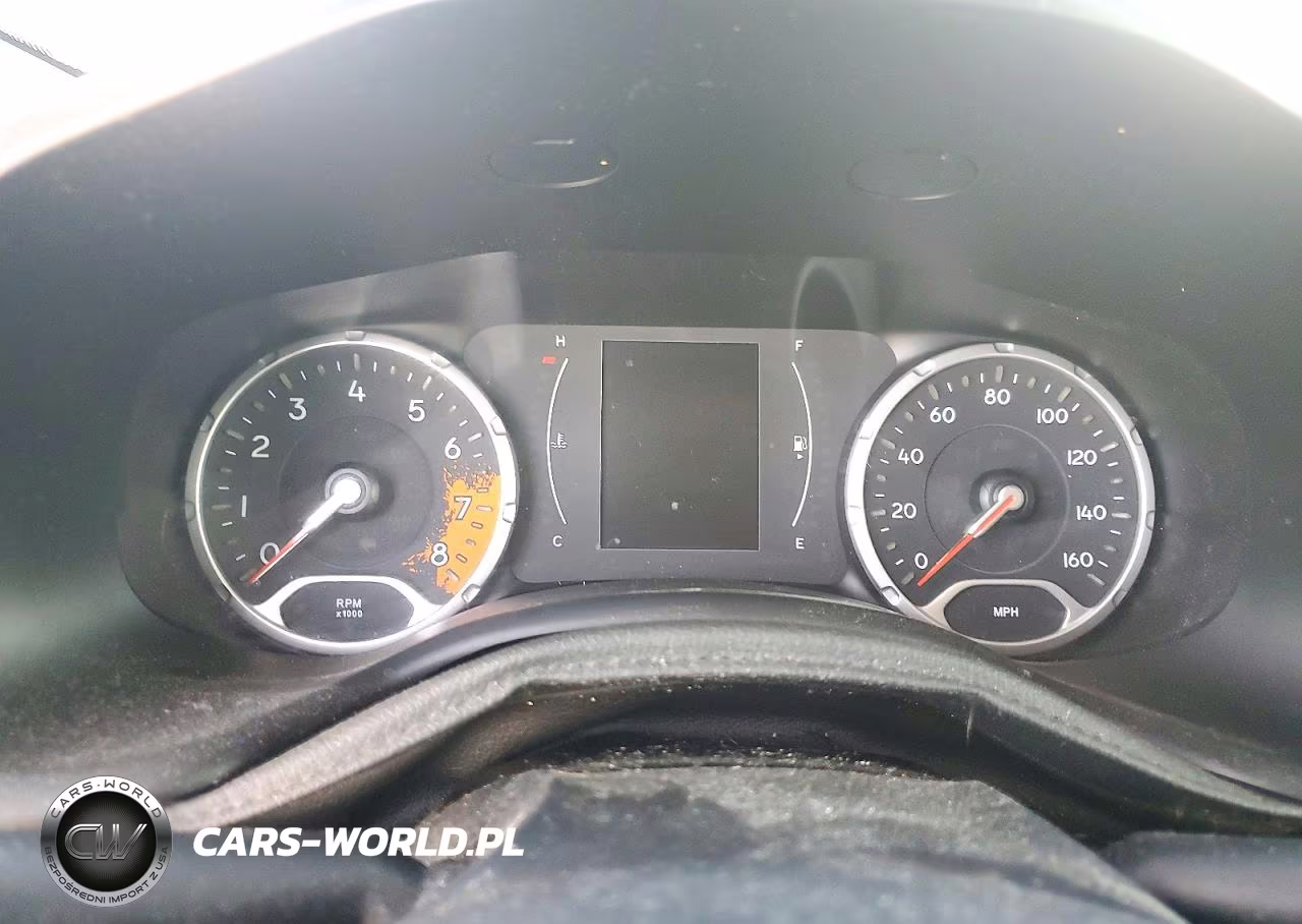 2016 Jeep Renegade Sport VIN:ZACCJAAT6GPD82564 - 9