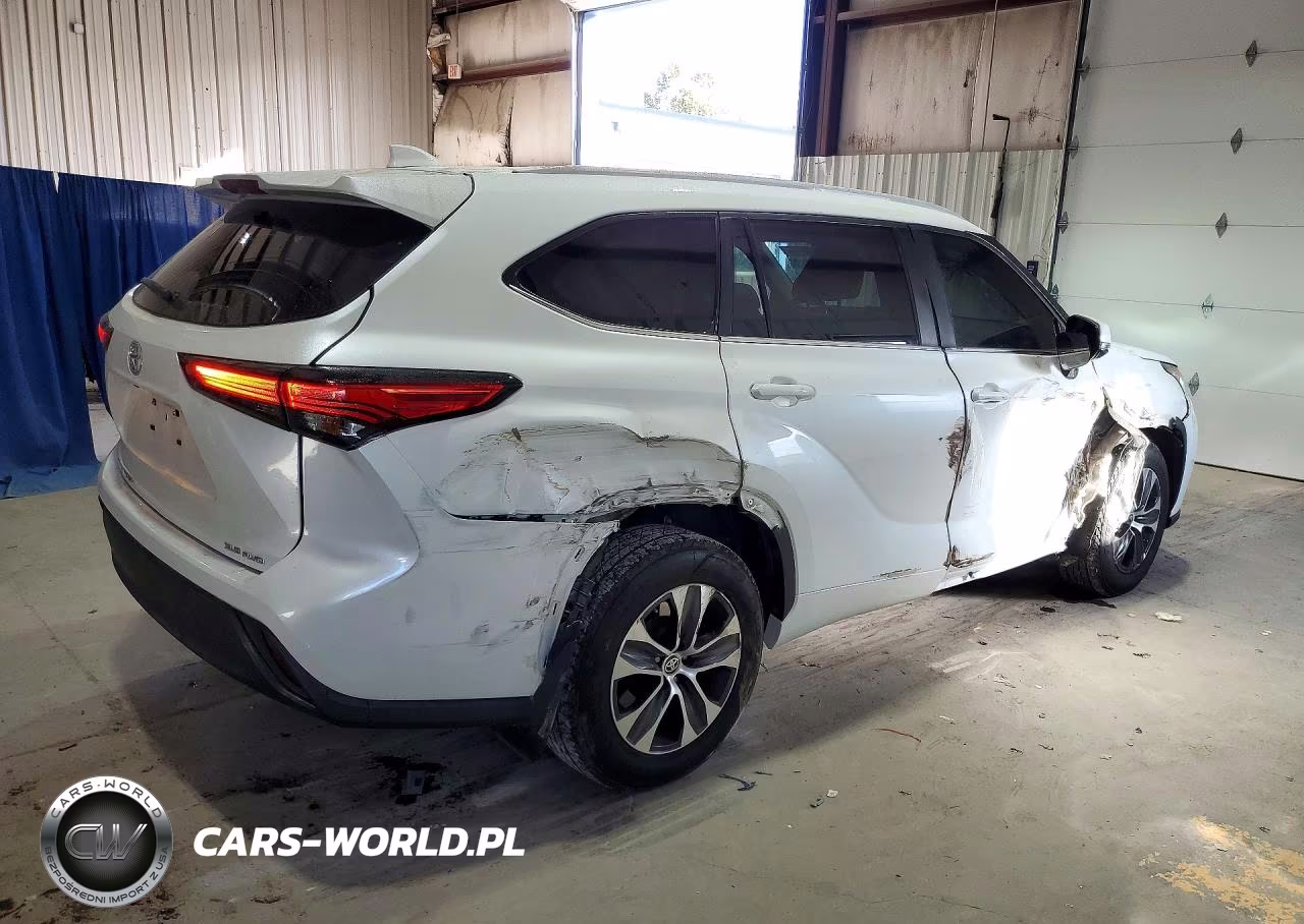 2023 Toyota Highlander Xle VIN:5TDKDRBH9PS022512 - 3