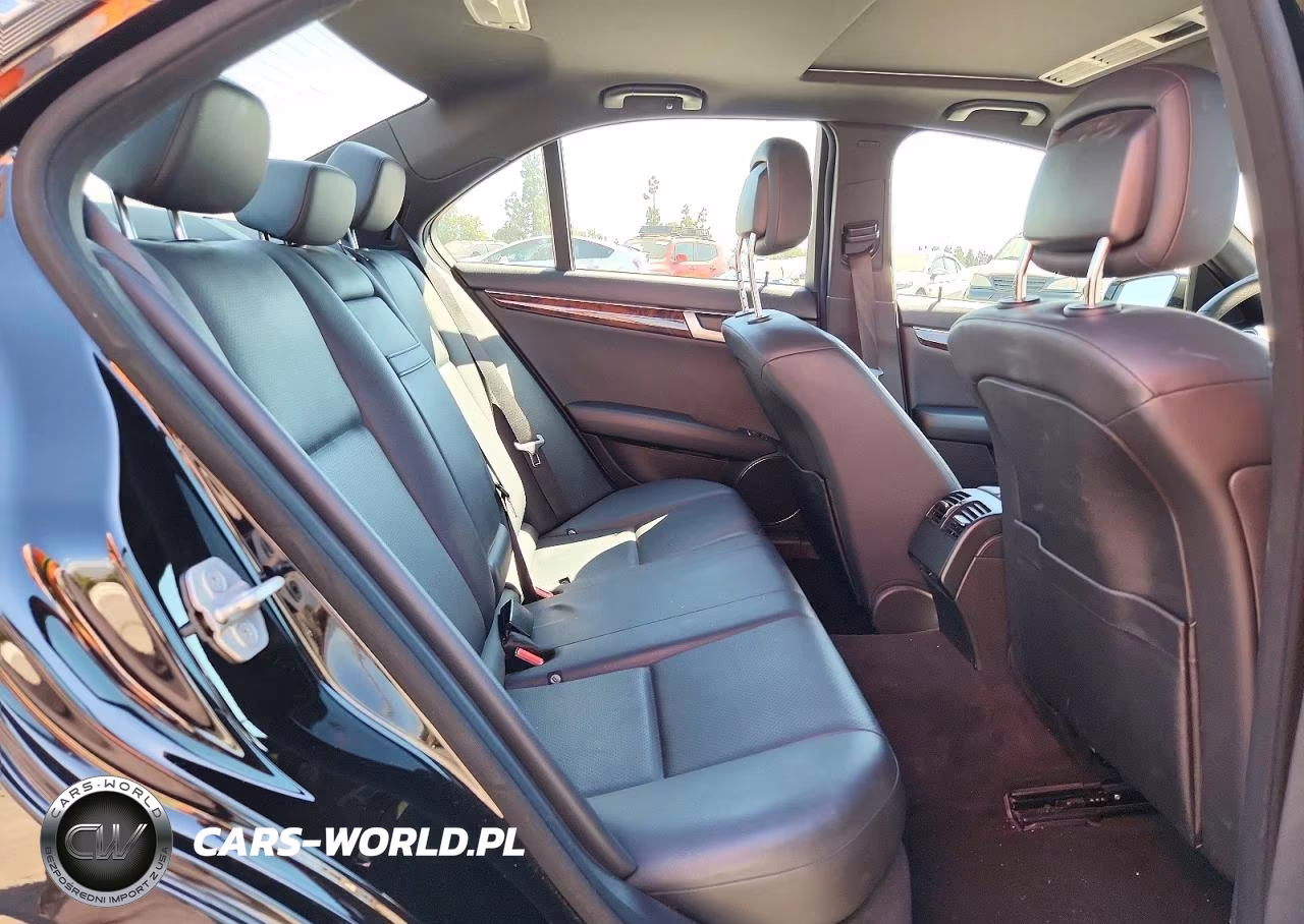 2012 Mercedes-Benz C 250 VIN:WDDGF4HB7CA623405 - 11