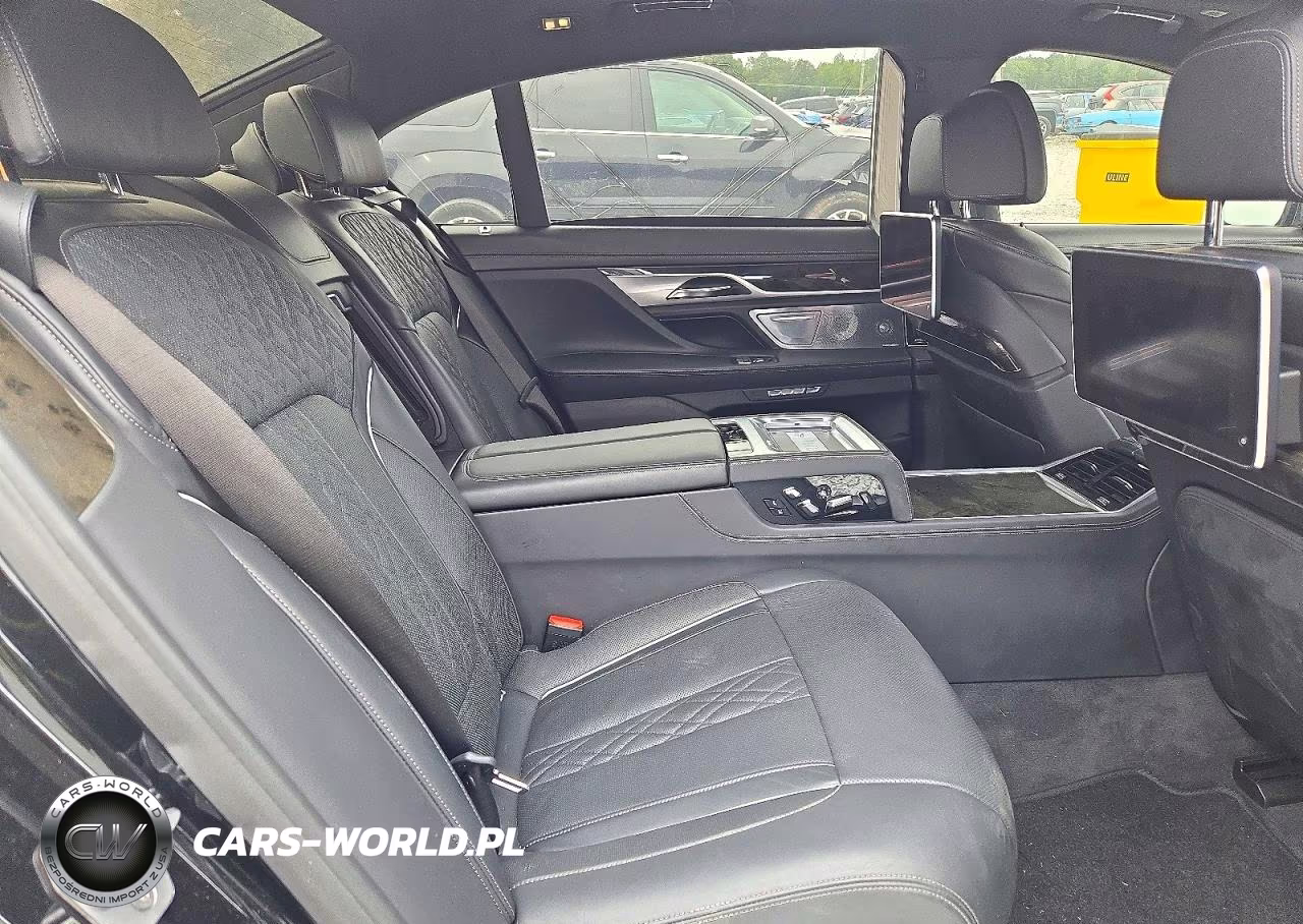 2018 BMW M760 Xi VIN:WBA7H6C5XJG614853 - 10