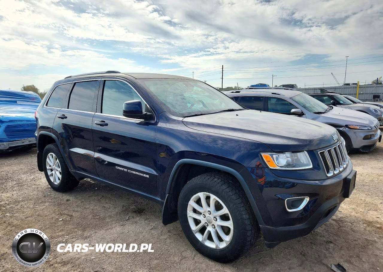 2015 Jeep Grand Cherokee Laredo VIN:1C4RJFAGXFC603483 - 4