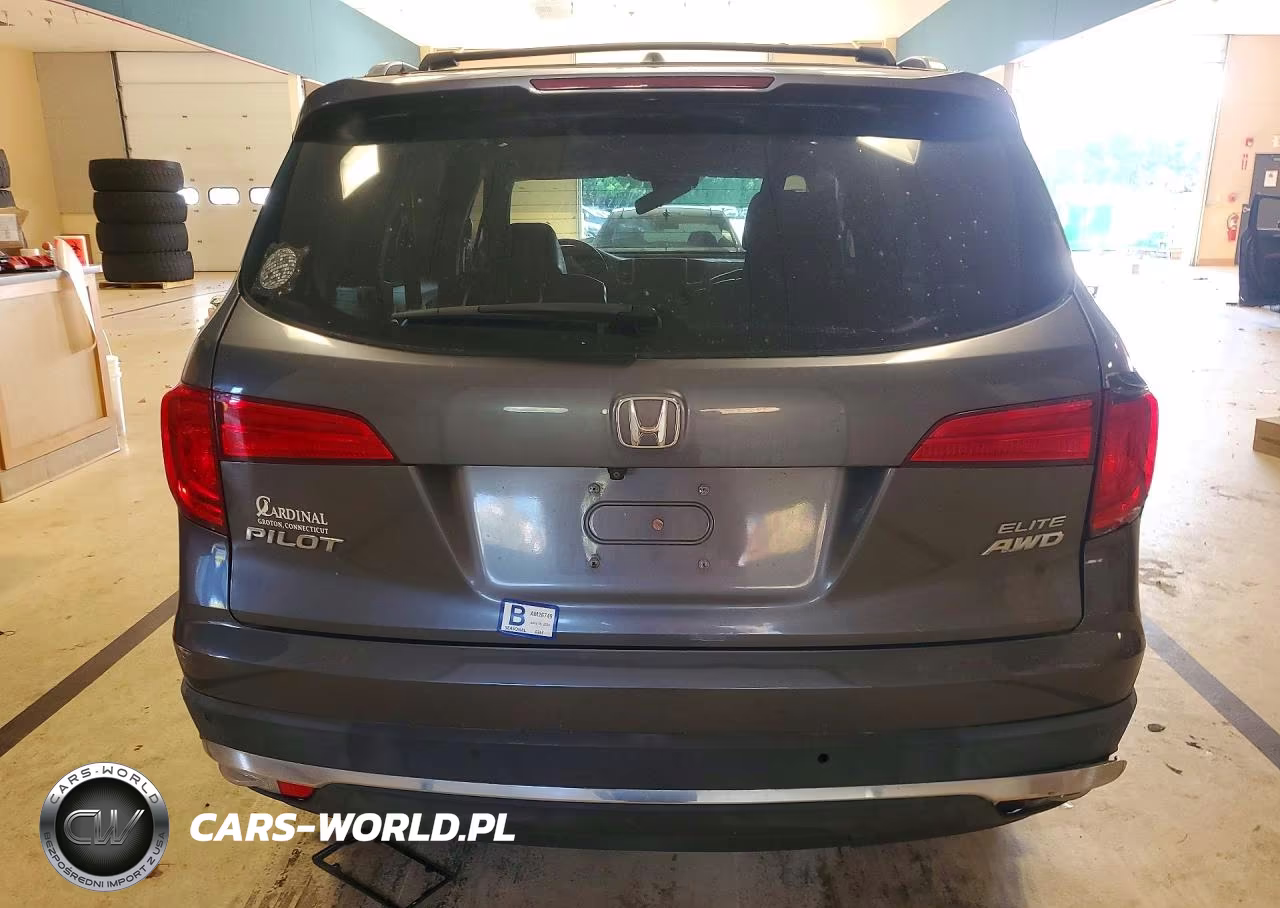 2017 Honda Pilot Elite VIN:5FNYF6H00HB104705 - 6