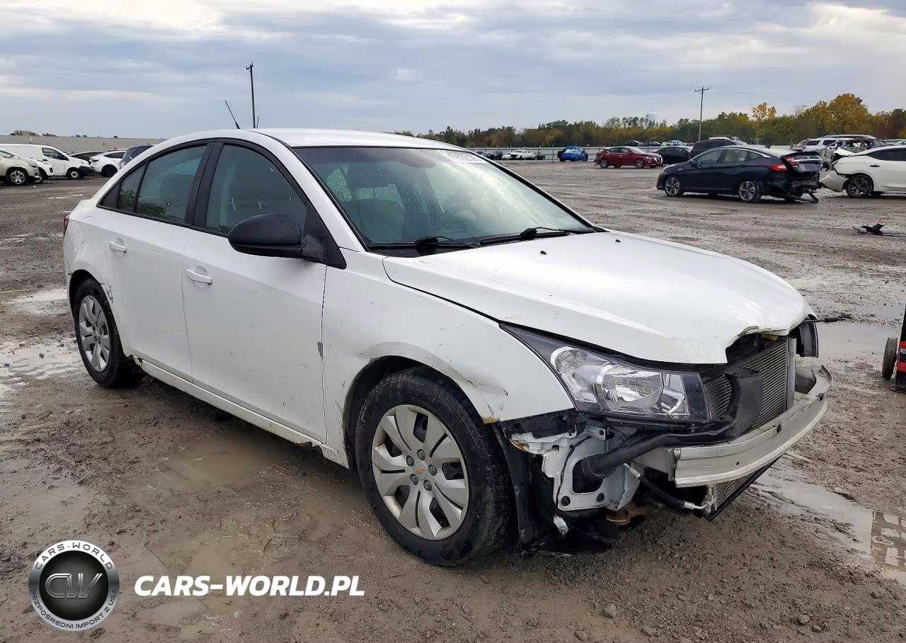 2014 Chevrolet Cruze Ls VIN:1G1PA5SG2E7183668 - 4